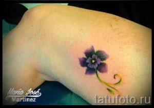 фото татуировки фиалка для статьи про значение тату фиалка - tatufoto.ru - 15
