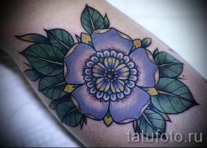 фото татуировки фиалка для статьи про значение тату фиалка - tatufoto.ru - 19