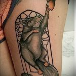 Уникальный пример готовой наколки белка – рисунок подойдет для фото тату белка ездит в такси