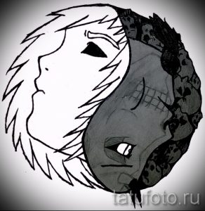 Эскиз татуировки с изображением двух лиц, разделенных темной линией, в стиле dark art. Символизирует двойственность и внутреннюю борьбу.