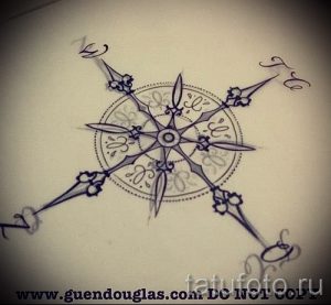 Минималистичный эскиз татуировки компаса, выполненный в стиле line work. Идеально для тех, кто ценит простоту и элегантность.