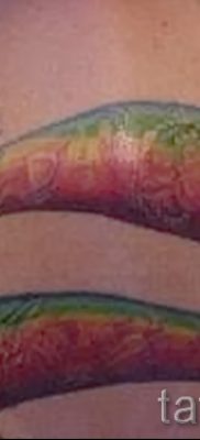 Интересный вариант тату радуга на фото – для публикации про толкование рисунка радуги в тату