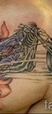 Фото пример татуировки байкеров для статьи про значение — tatufoto.ru — 121