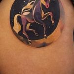 Интересный вариант готовой татуировки единорог – рисунок подойдет для тату единорога на руке