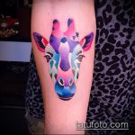 Интересный вариант выполненной тату жираф – рисунок подойдет для тату жираф на рукетату жираф на пальце