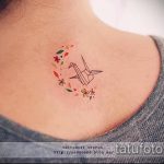 Классный пример нанесенной татуировки журавль – рисунок подойдет для тату журавлик оригами на шее