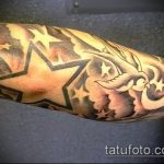 Уникальный пример готовой татуировки звезды на локтях – рисунок подойдет для тату звезды на локтях тату