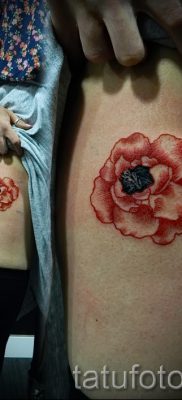 Достойный вариант татутатуировки камелия на фото для материала про толкование рисунка цветка камелии в тату