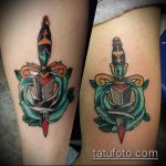 Прикольный вариант нанесенной тату кинжал и роза – рисунок подойдет для тату кинжал и роза алая