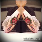 Прикольный пример существующей татуировки кинжал и роза – рисунок подойдет для тату кинжал и роза белая