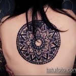 Крутой вариант выполненной татуировки круг – рисунок подойдет для тату круг на руке