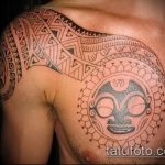 Интересный пример выполненной татуировки круг – рисунок подойдет для тату звезда в круге