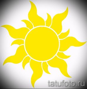 Яркая желтая татуировка солнца с острыми лучами, излучающая тепло и энергию, выполненная в плоском стиле.