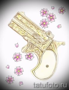 Черно-серый эскиз татуировки револьвера, украшенного цветущей сакурой. Нежный и стильный рисунок для любителей японской культуры.