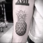 Уникальный вариант существующей татуировки ананас – рисунок подойдет для тату ананаса на ноге