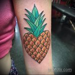 Крутой вариант выполненной татуировки ананас – рисунок подойдет для tattoo ananas