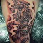 Интересный пример нанесенной татуировки Анубис – рисунок подойдет для тату анубиса на руке