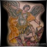Зачетный вариант нанесенной наколки Архангел Михаил – рисунок подойдет для тату архангел михаил надпись