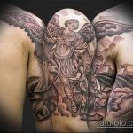Прикольный вариант существующей татуировки Архангел Михаил – рисунок подойдет для тату архангел михаил для девушки