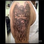 Крутой пример выполненной наколки Архангел Михаил – рисунок подойдет для тату архангел михаил на спине