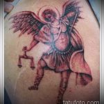 Зачетный пример нанесенной татуировки Архангел Михаил – рисунок подойдет для тату архангела михаила с щитом