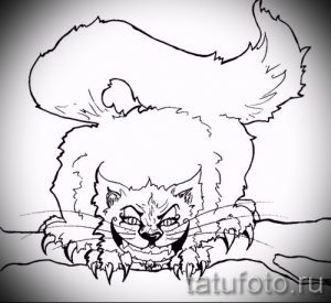Черно-белый эскиз татуировки кота с вытянутыми когтями и злым выражением морды. Рисунок выполнен в графическом стиле и имеет детализированную прорисовку.