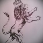 Оригинальный вариант татуировки эскиз лев с короной – можно использовать для тату корона со львом