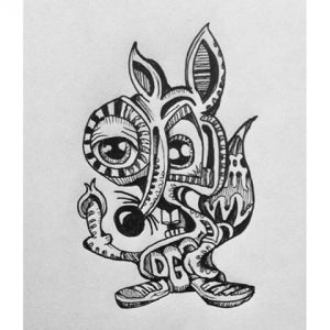 Фото абстрактной черно-белой татуировки белки, выполненной в стиле Doodle, с использованием множества линий и узоров.
