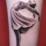 фото тату балерина №904 - достойный вариант рисунка, который легко можно использовать для переделки и нанесения как тату балерины на шее