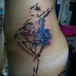 фото тату балерина №942 - интересный вариант рисунка, который хорошо можно использовать для переработки и нанесения как тату балерина и лебедь значение
