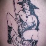 фото тату ведьма №448 - интересный вариант рисунка, который хорошо можно использовать для переделки и нанесения как тату ведьма в короне