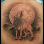 фото тату воющий волк №879 - эксклюзивный вариант рисунка, который легко можно использовать для преобразования и нанесения как тату воющий волк мультфильм