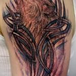 фото тату воющий волк №594 - прикольный вариант рисунка, который успешно можно использовать для преобразования и нанесения как тату воющий волк мультфильм