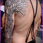 фото тату дерево №385 - классный вариант рисунка, который успешно можно использовать для переделки и нанесения как тату дерево и луна