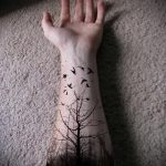 фото тату дерево №207 - эксклюзивный вариант рисунка, который хорошо можно использовать для доработки и нанесения как тату дерево без листьев