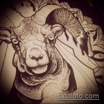 эскиз тату козел №849 - интересный вариант рисунка, который удачно можно использовать для переделки и нанесения как тату козел на запястье
