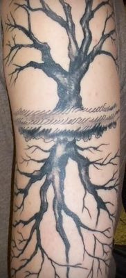 тату дерево с корнями (значение) — пример интересного рисунка тату — 029 tatufoto.com