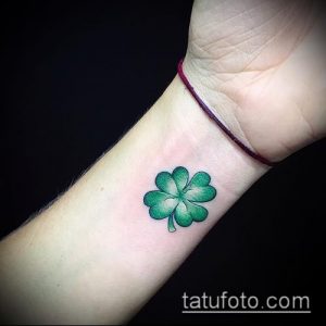тату лист фото (значение) - пример интересного рисунка тату - 035 tatufoto.com