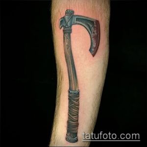 тату топор фото (значение) - пример интересного рисунка тату - 013 tatufoto.com
