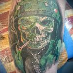 фото военных тату №230 - достойный вариант рисунка, который успешно можно использовать для переделки и нанесения как военное тату на плече
