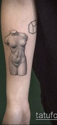 фото тату Афродита (Венера) (tattoo Venus) (значение) — пример рисунка — 029 tatufoto.com