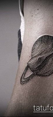 фото тату Сатурн (tattoo Saturn) (значение) — пример рисунка — 009 tatufoto.com