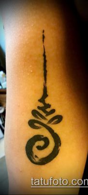 фото тату Уналоме (tattoo Unalome) (значение) — пример рисунка — 010 tatufoto.com