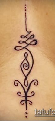 фото тату Уналоме (tattoo Unalome) (значение) — пример рисунка — 016 tatufoto.com
