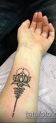 фото тату Уналоме (tattoo Unalome) (значение) — пример рисунка — 041 tatufoto.com