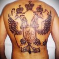 Тату герб с двуглавым орлом на спине - вариант для татуировки Герб России