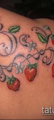фото тату клубника (Strawberry Tattoos) (значение) — пример рисунка — 005 tatufoto.com