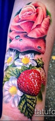 фото тату клубника (Strawberry Tattoos) (значение) — пример рисунка — 012 tatufoto.com