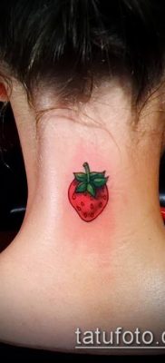 фото тату клубника (Strawberry Tattoos) (значение) — пример рисунка — 023 tatufoto.com