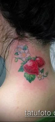 фото тату клубника (Strawberry Tattoos) (значение) — пример рисунка — 026 tatufoto.com